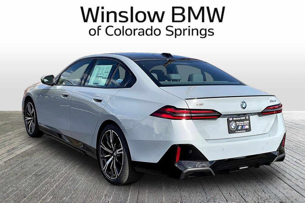 New 2026 BMW 550e xDrive AWD/4WD image 4