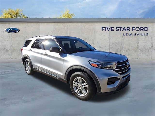 Certified 2022 Ford Explorer XLT image 2