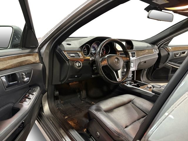 Used 2015 Mercedes-Benz E 350 4MATIC Sedan image 9