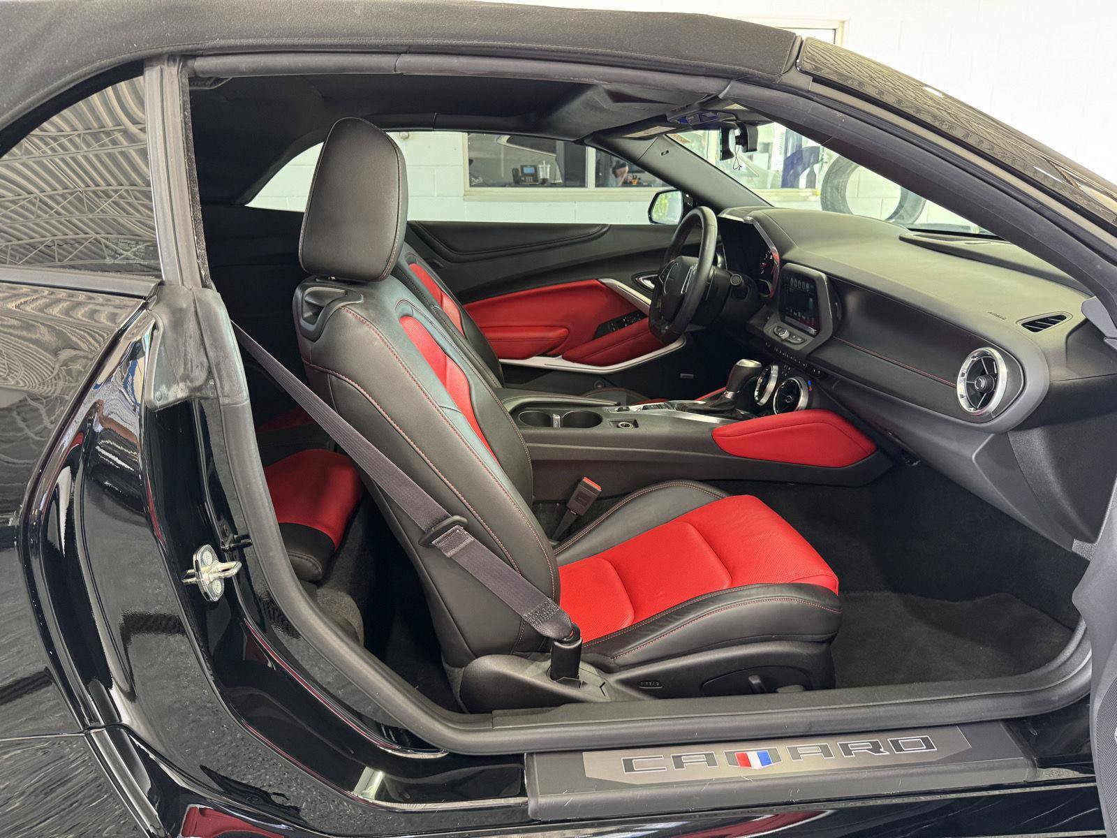 Used 2017 Chevrolet Camaro SS RWD image 10