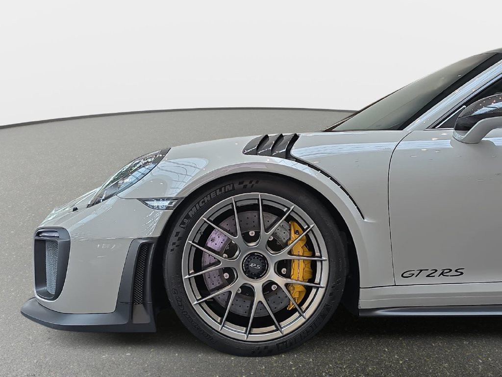 Certified 2018 Porsche 911 GT2 RS RWD image 10