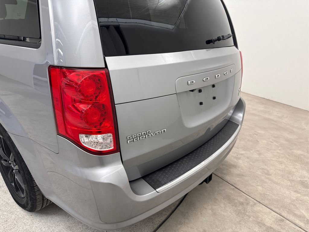 Used 2019 Dodge Grand Caravan GT image 18