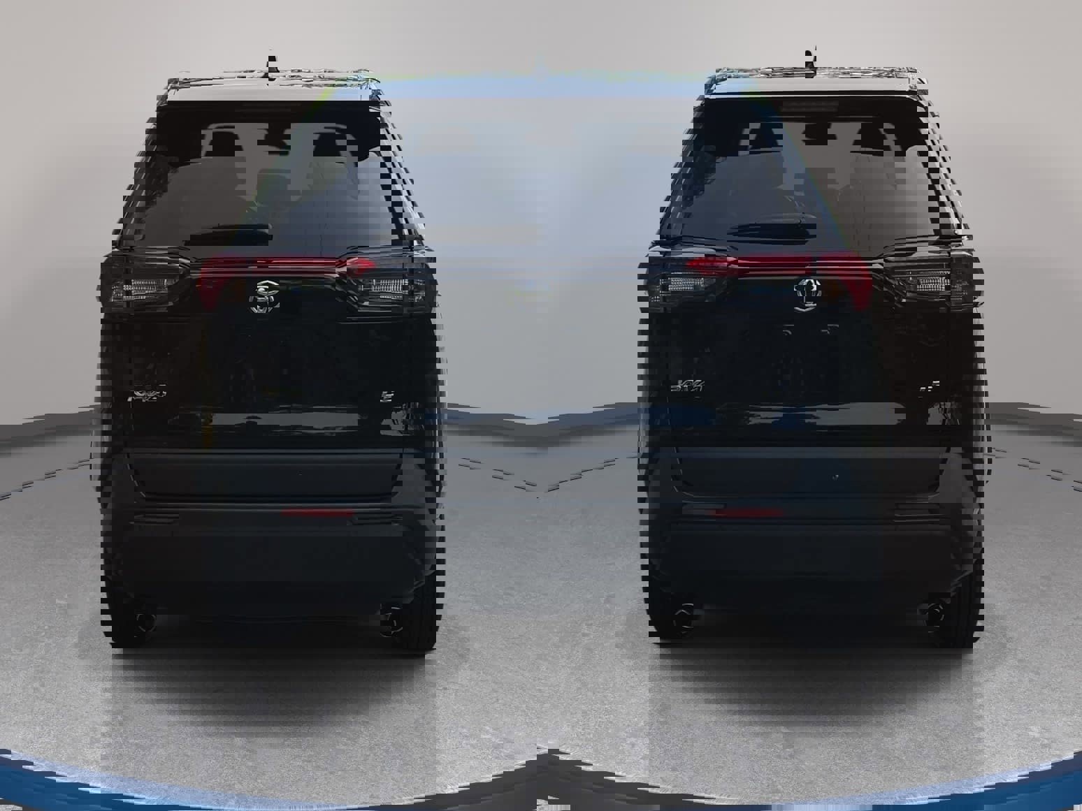 Used 2023 Toyota RAV4 LE image 6