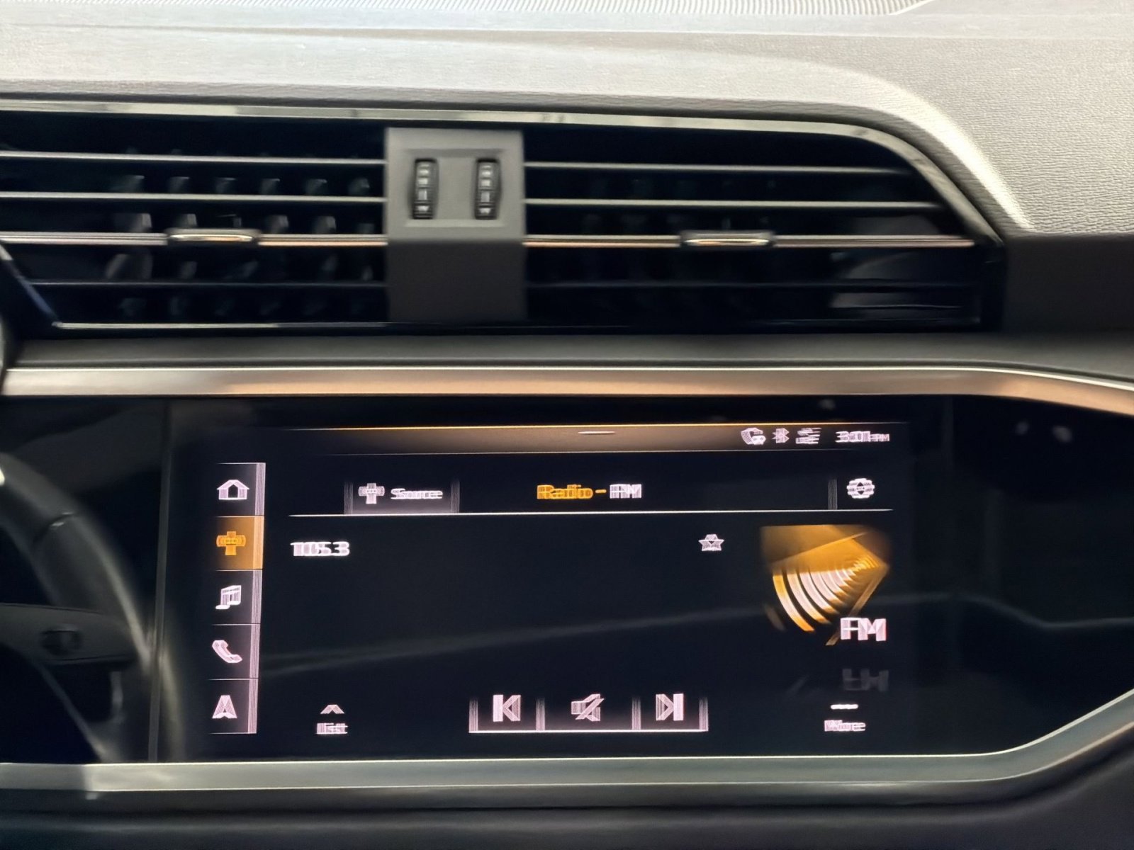 Used 2020 Audi Q3 2.0T Premium Plus image 37