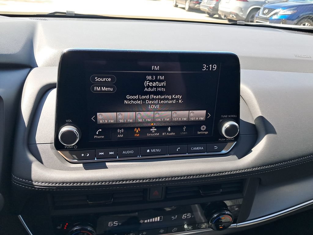 New 2026 Nissan Rogue SV w/ Cold Weather Package AWD/4WD image 18