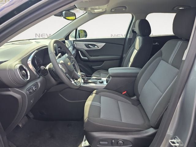 New 2026 Chevrolet Blazer LT w/ Convenience Package FWD image 9