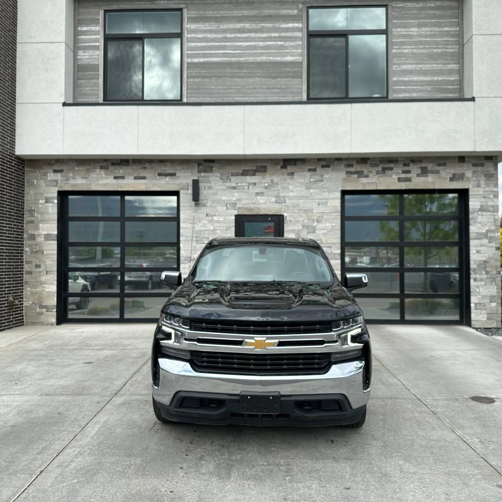 Used 2022 Chevrolet Silverado 1500 LT AWD/4WD image 8
