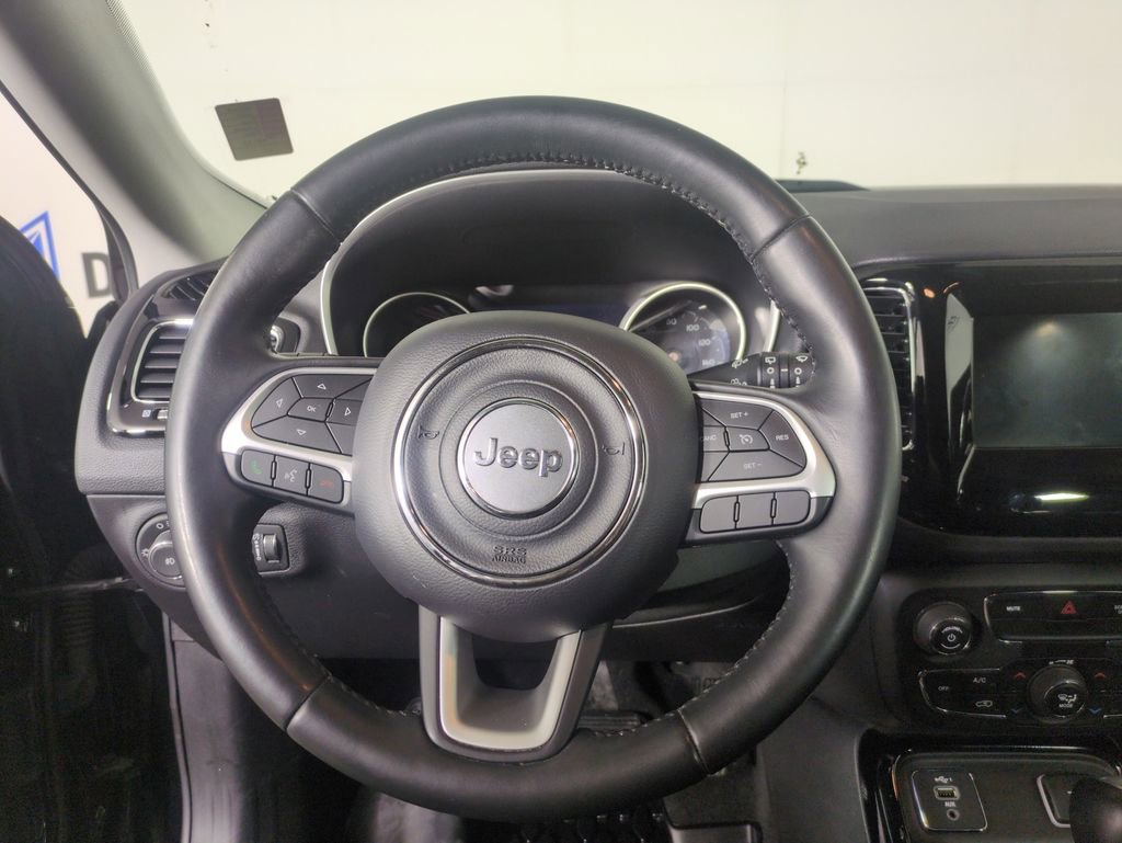 Used 2020 Jeep Compass Latitude image 16