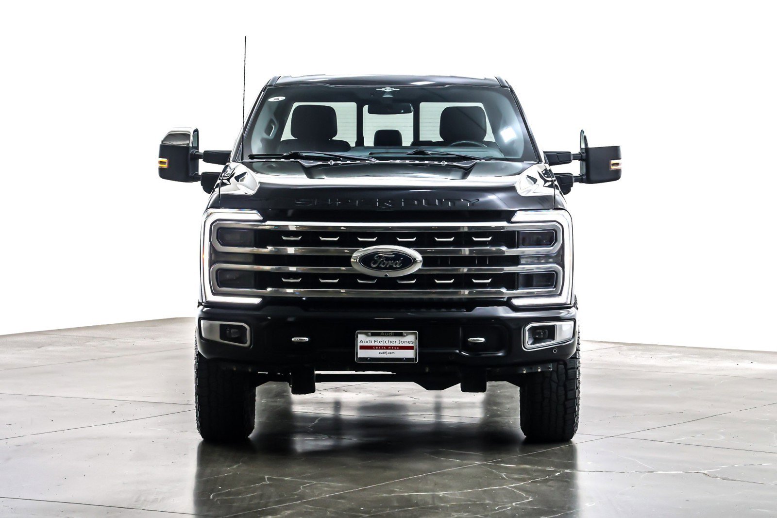 Used 2023 Ford F250 Platinum image 4