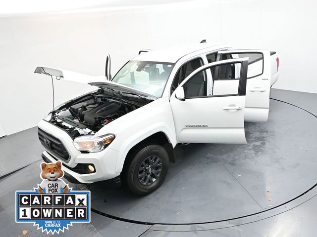 Used 2023 Toyota Tacoma SR5 w/ Technology Package image 40