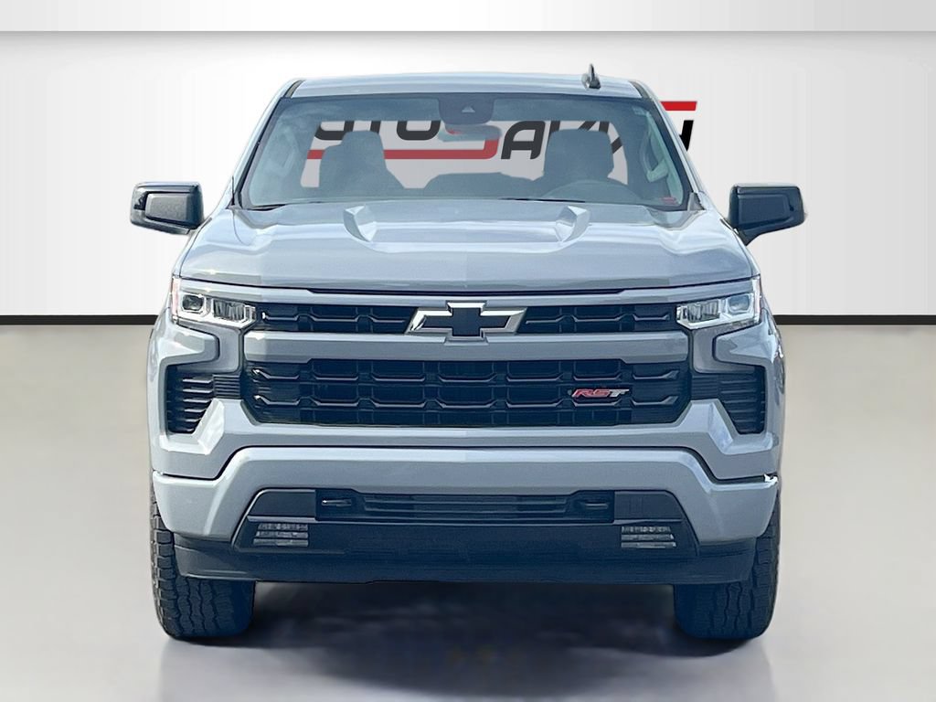Used 2025 Chevrolet Silverado 1500 RST AWD/4WD image 2