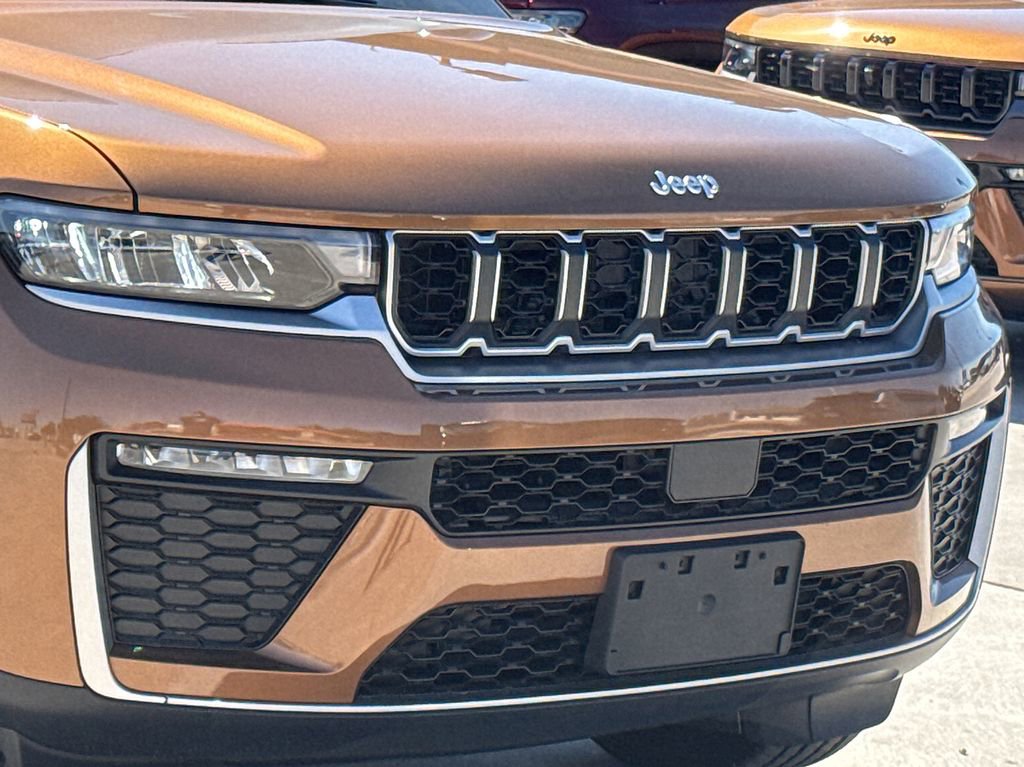New 2026 Jeep Grand Cherokee L Limited AWD/4WD image 7
