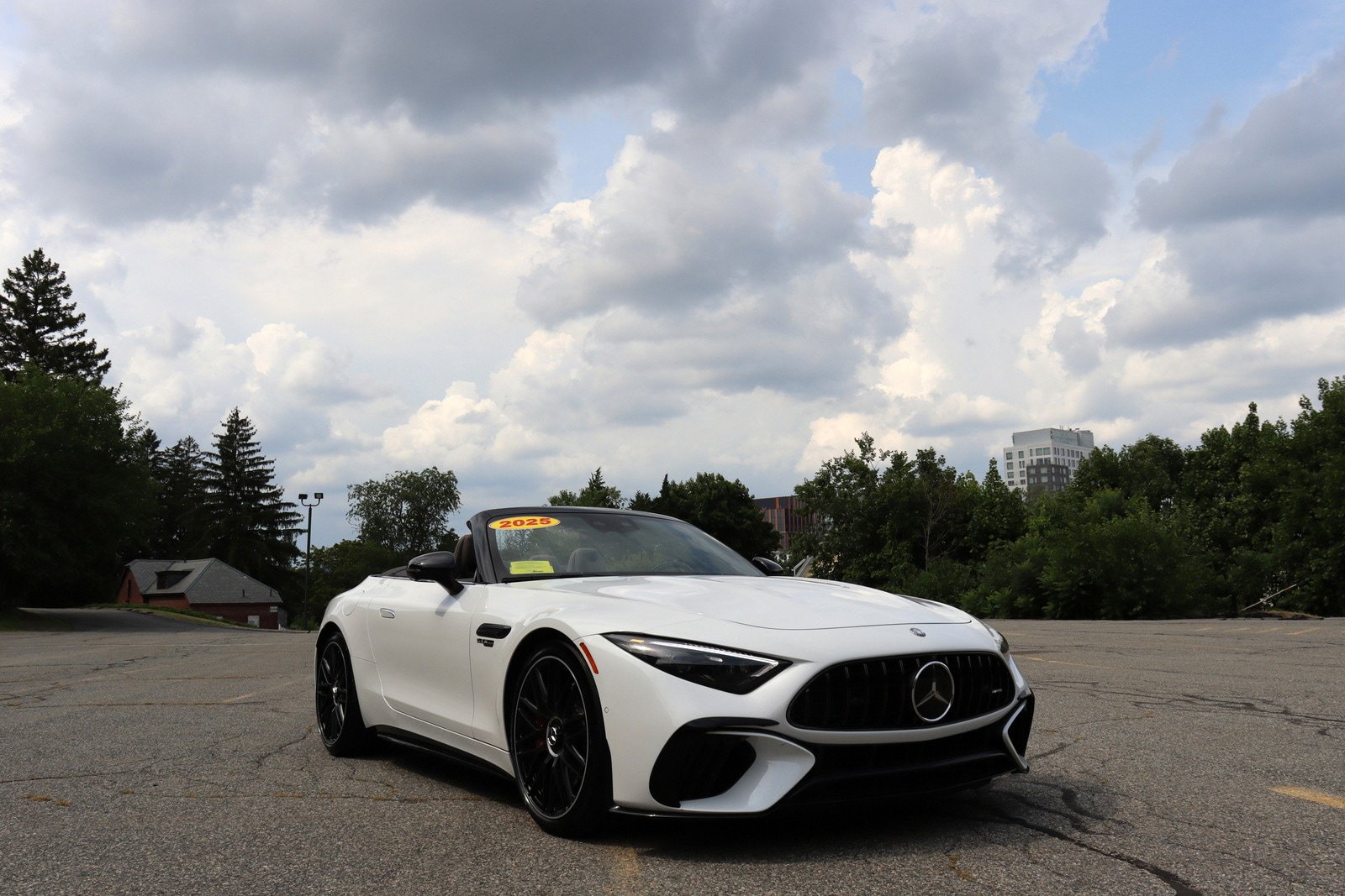 Used 2025 Mercedes-Benz SL 63 AMG 4MATIC image 30