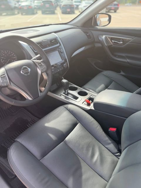 Used 2015 Nissan Altima 2.5 SL w/ Technology Package image 11