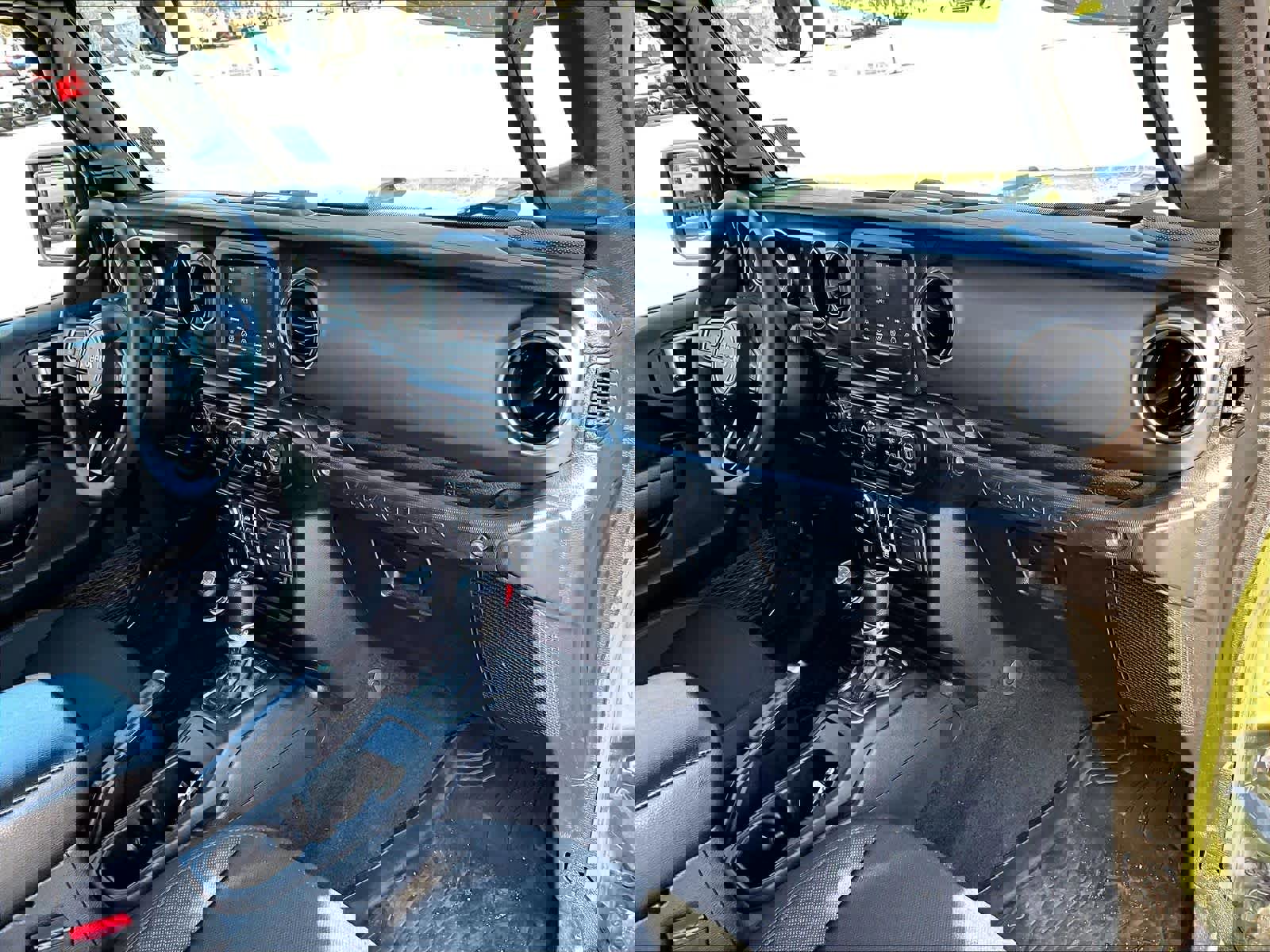 Used 2023 Jeep Wrangler Unlimited w/ Cold Weather Group image 14