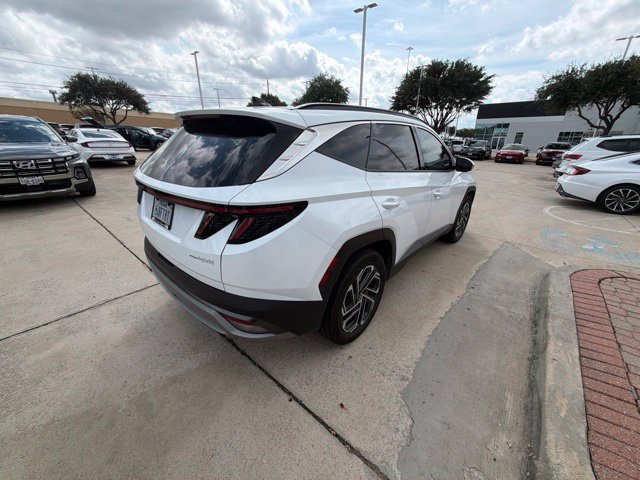 Certified 2025 Hyundai Tucson Limited AWD/4WD image 6