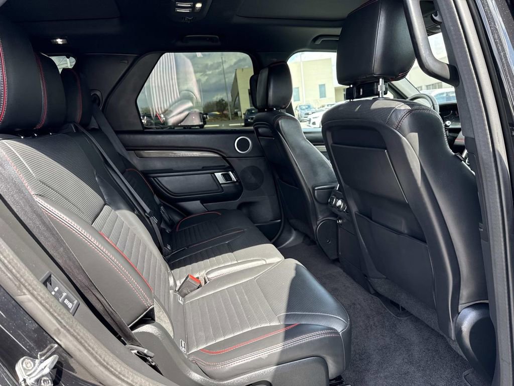 Used 2020 Land Rover Discovery HSE image 21