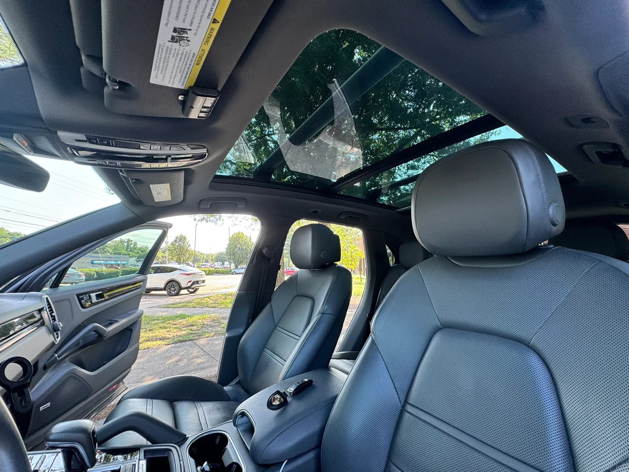 Used 2019 Porsche Cayenne AWD/4WD image 15