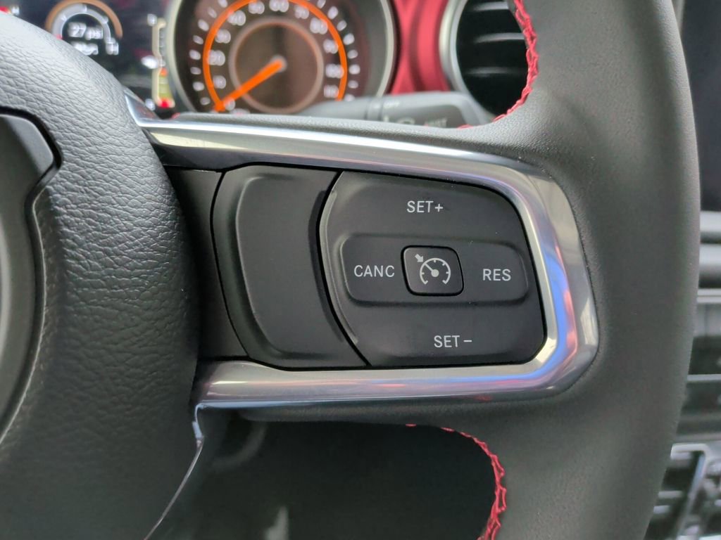 Used 2023 Jeep Gladiator Rubicon w/ Cold Weather Group image 16