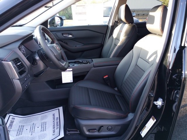 New 2026 Nissan Rogue SV image 10