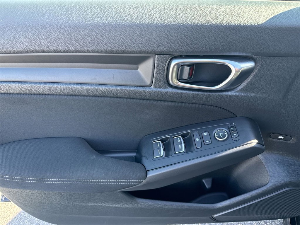 Used 2025 Honda Civic Sport image 15