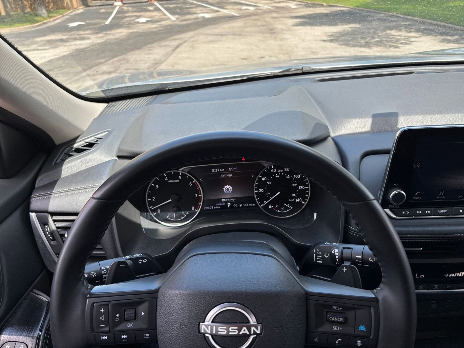 Used 2025 Nissan Rogue SV FWD image 29