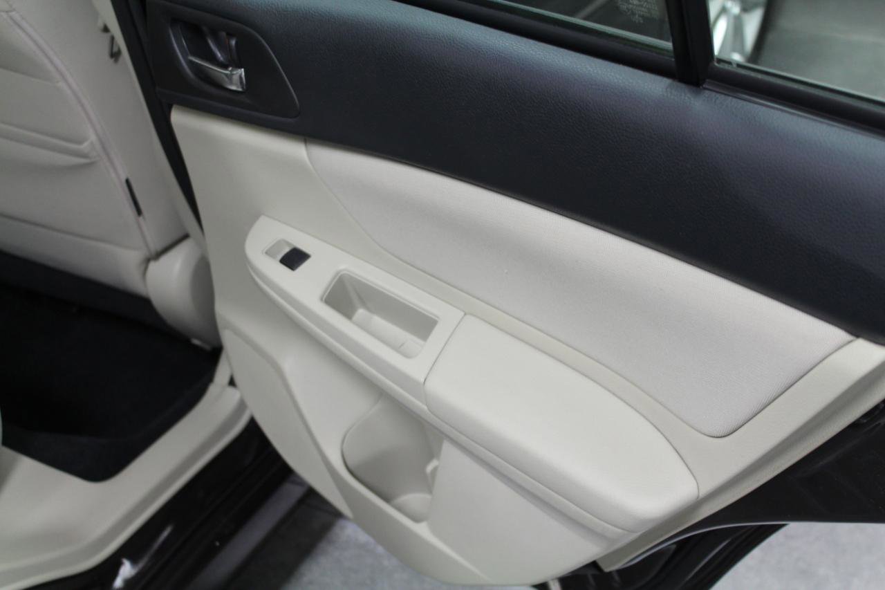 Used 2012 Subaru Impreza 2.0i Premium w/ All-Weather Pkg AWD/4WD image 23
