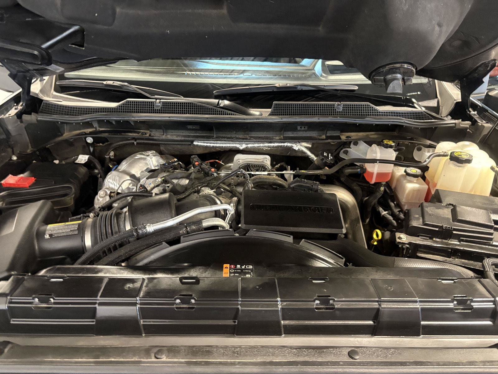 Used 2025 Chevrolet Silverado 2500 High Country w/ High Country Premium Package AWD/4WD image 62