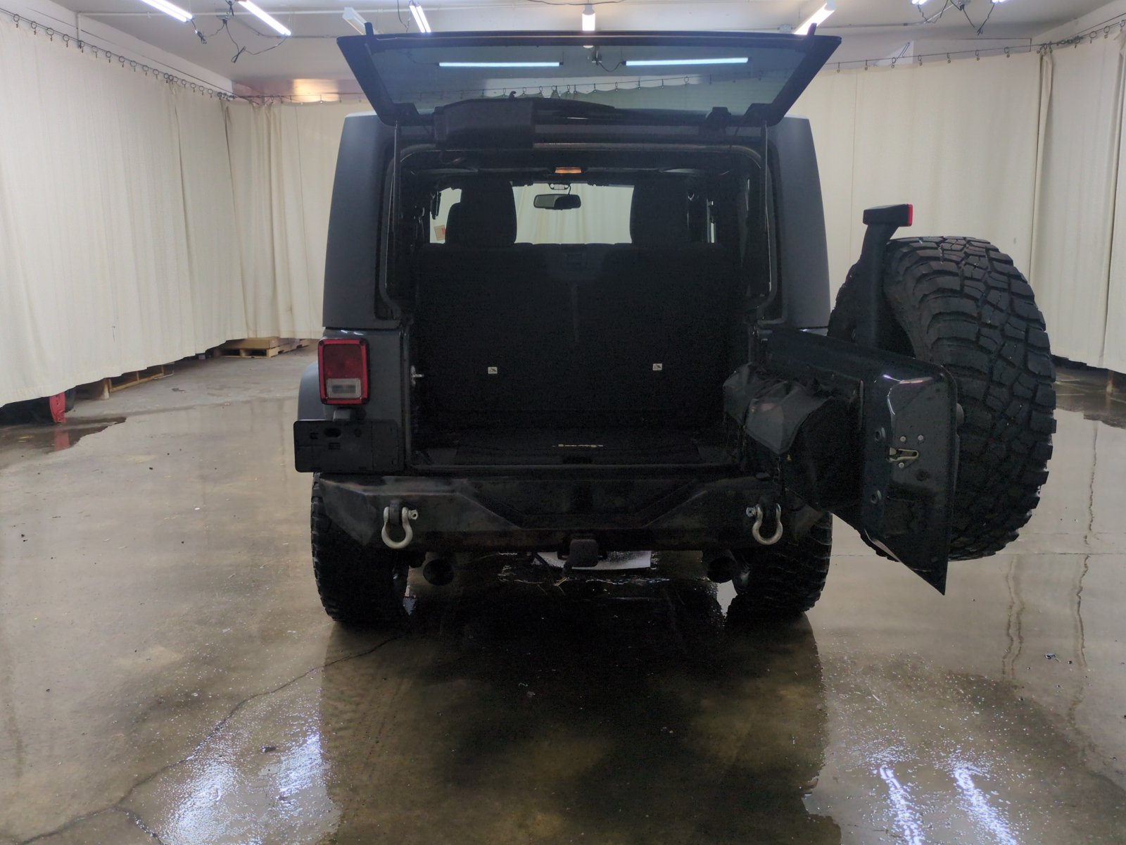 Used 2017 Jeep Wrangler Sport AWD/4WD image 8