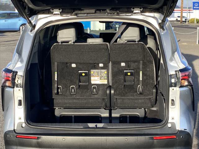 Certified 2023 Toyota Sienna XLE image 24