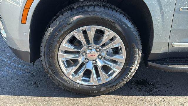 New 2026 GMC Yukon XL Denali w/ LPO, Illumination Package image 9