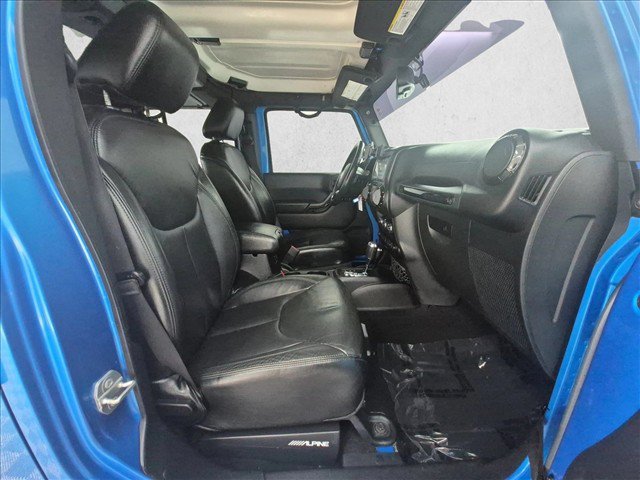 Used 2015 Jeep Wrangler Unlimited Sahara AWD/4WD image 24