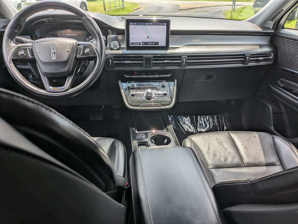 Used 2022 Lincoln Corsair AWD w/ Premium Package image 16