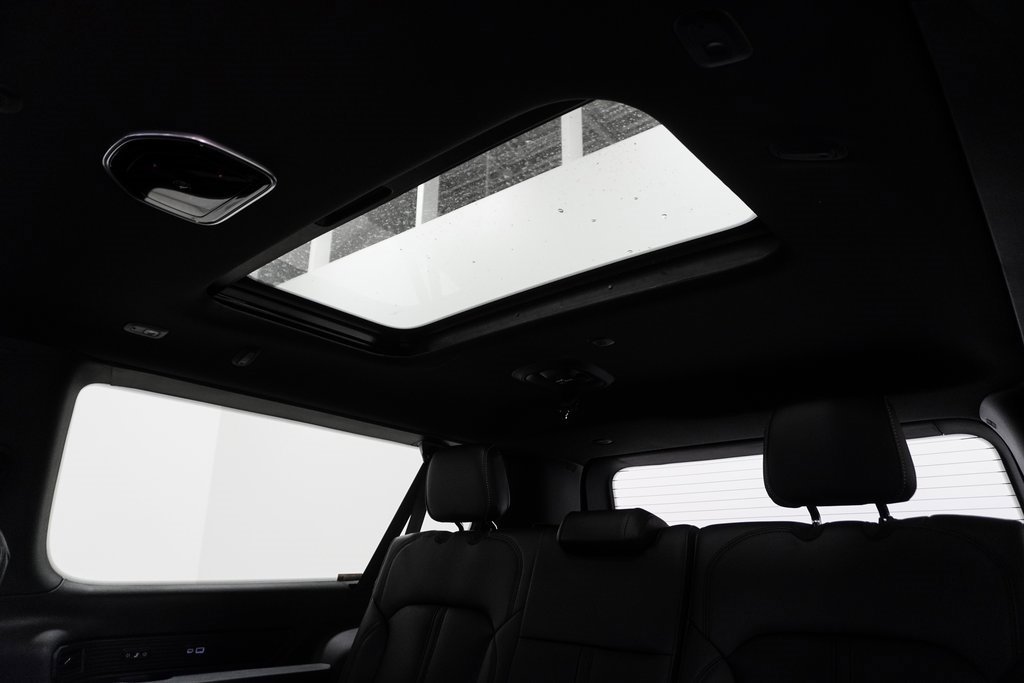 New 2026 Jeep Grand Wagoneer L 4WD image 17