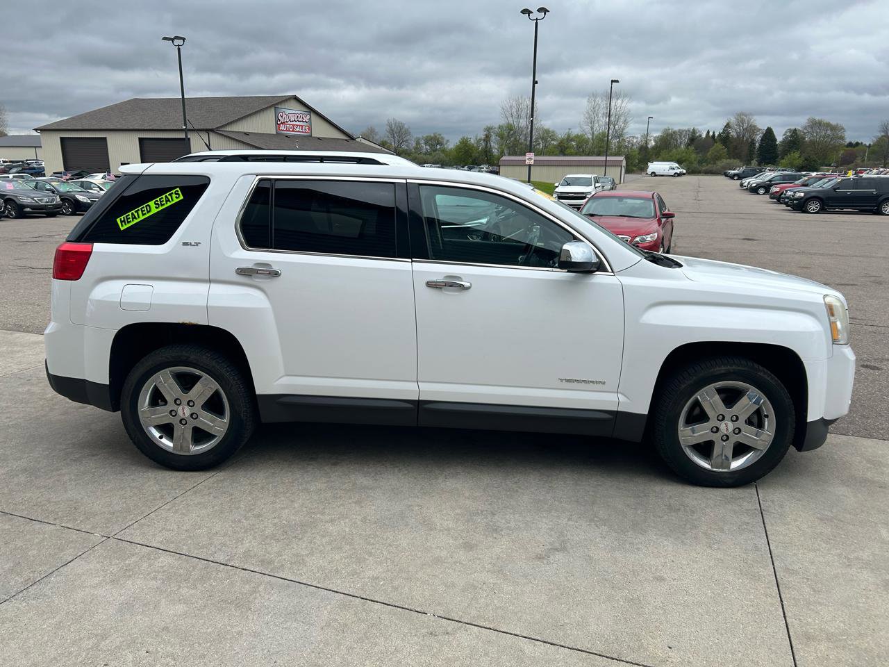 Used 2013 GMC Terrain SLT FWD image 4