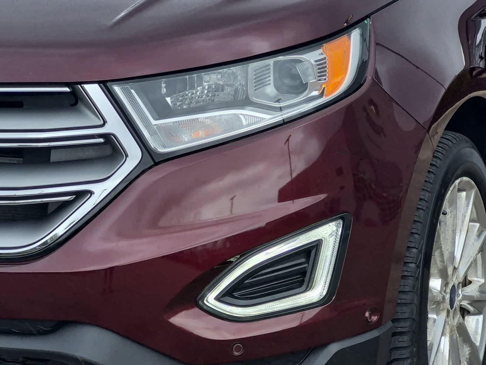 Used 2017 Ford Edge Titanium w/ Equipment Group 302A AWD/4WD image 11