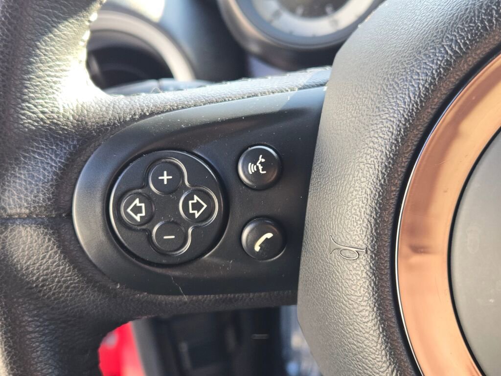 Used 2014 MINI Cooper Roadster S image 29