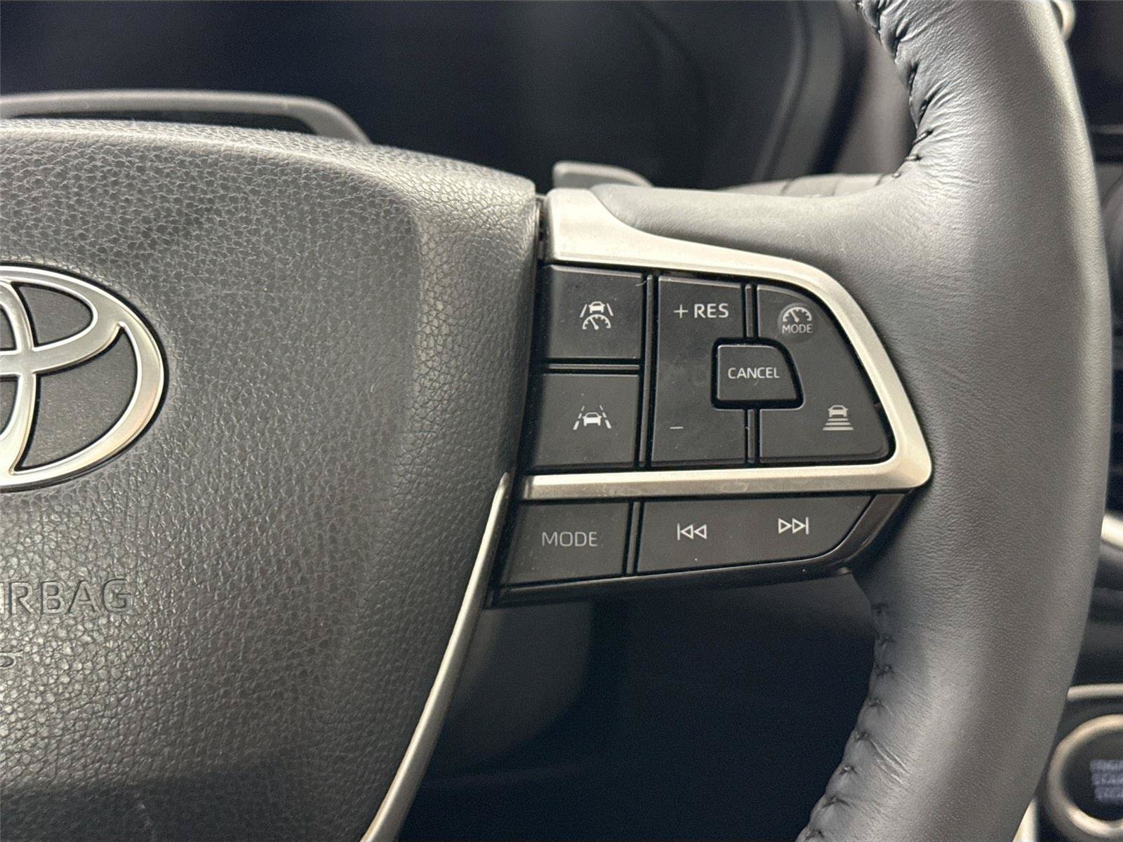 Certified 2024 Toyota Grand Highlander AWD image 20