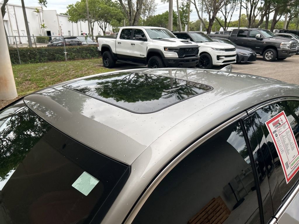 Used 2023 Lexus IS 350 F Sport RWD image 17