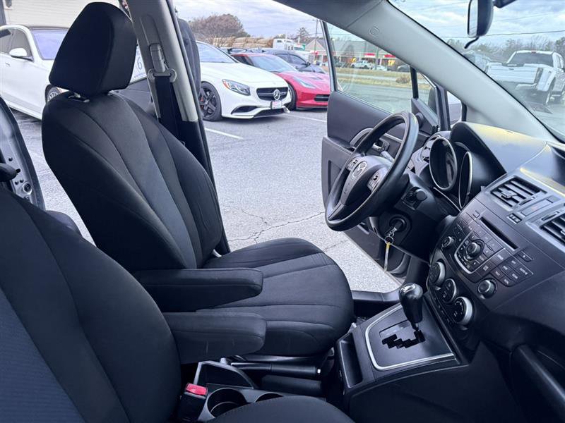Used 2015 MAZDA MAZDA5 Sport image 13