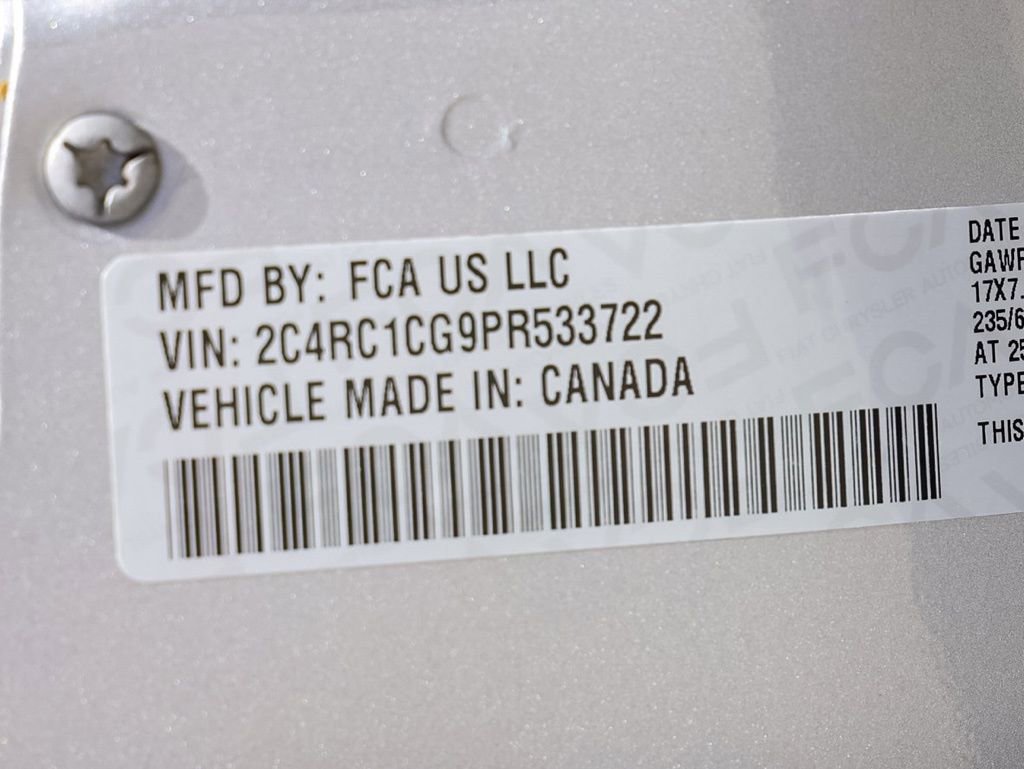 Used 2023 Chrysler Voyager LX image 31