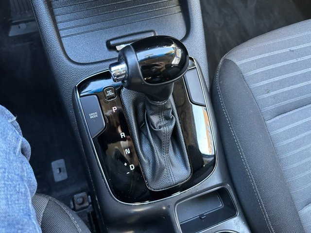 Used 2017 Kia Forte S image 31