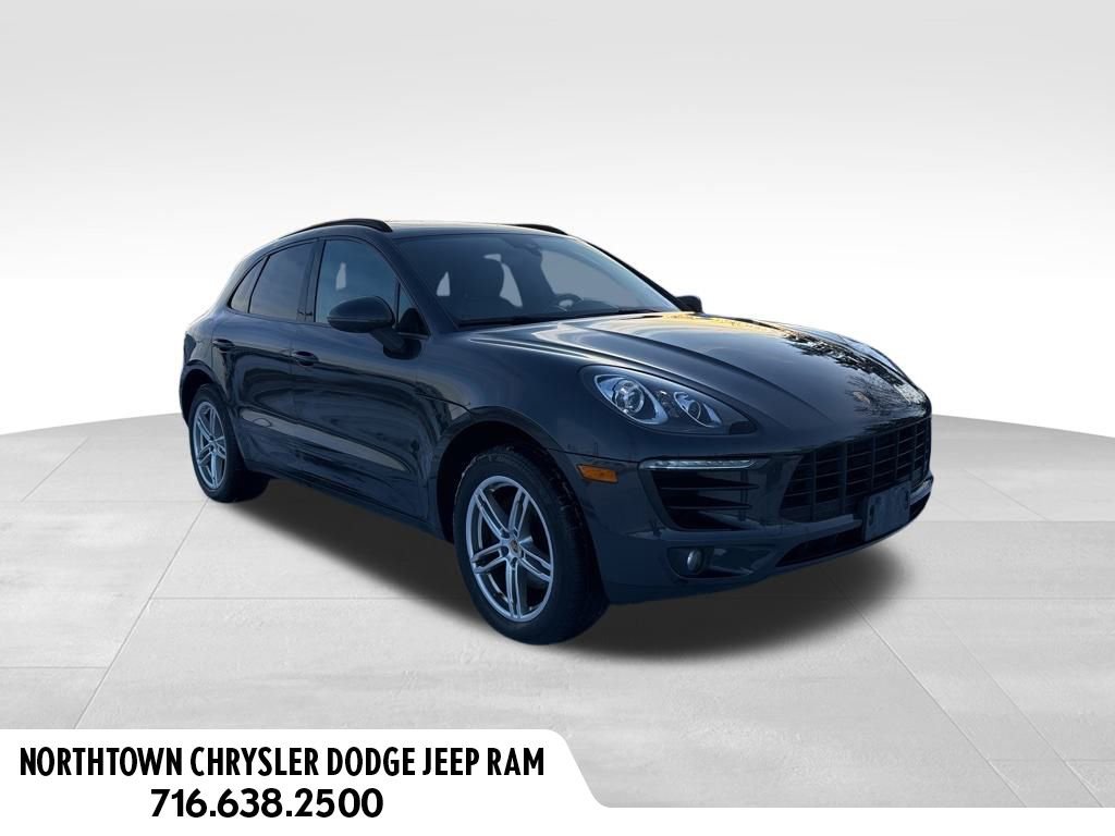 Used 2018 Porsche Macan Base video 1