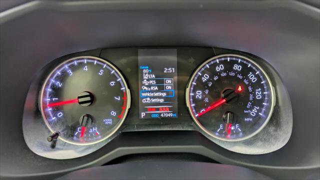 Used 2019 Toyota RAV4 LE FWD image 27