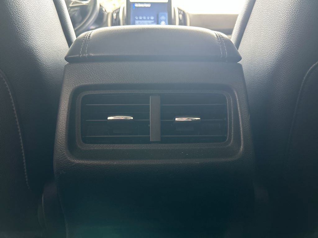 Used 2024 Ford Edge Titanium image 39
