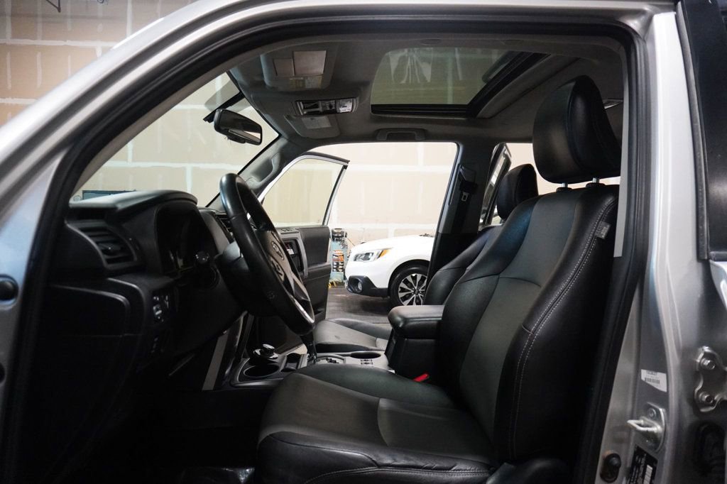 Used 2018 Toyota 4Runner SR5 Premium image 5