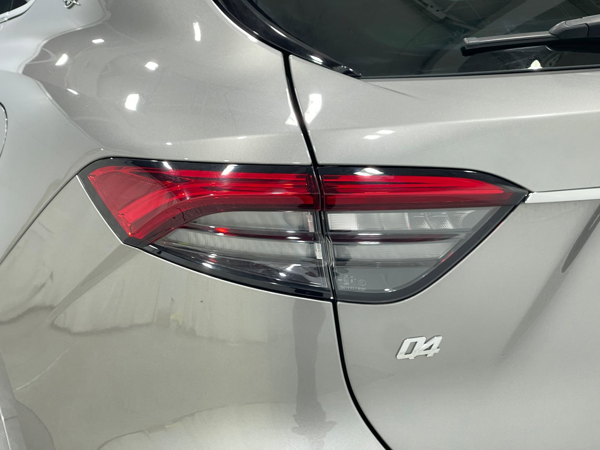 Used 2021 Maserati Levante image 31
