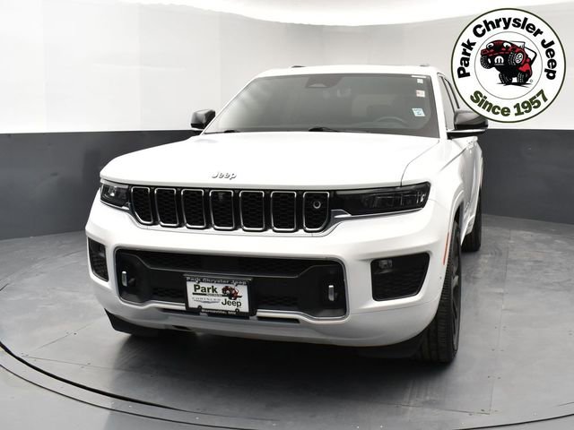 Used 2023 Jeep Grand Cherokee Overland w/ Adv Protech Group III AWD/4WD image 2