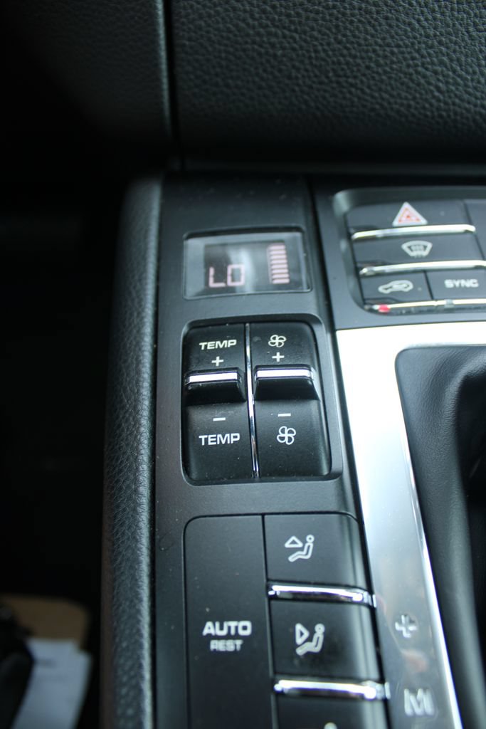 Used 2018 Porsche Macan S AWD/4WD image 47