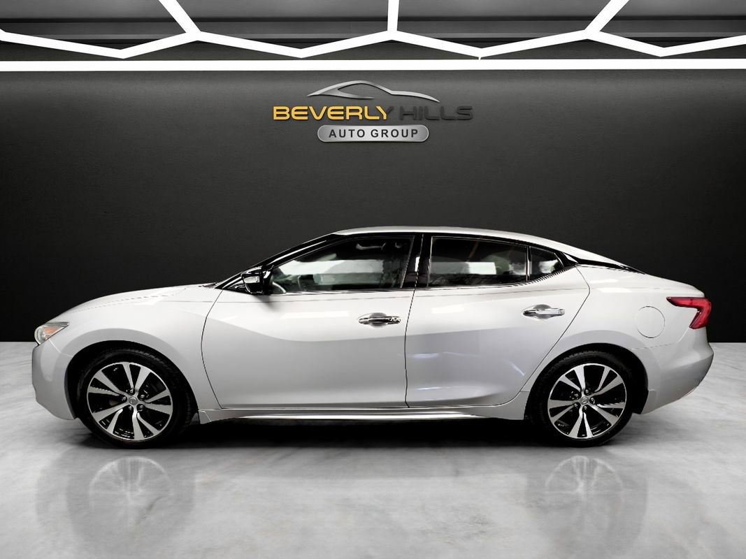 Used 2018 Nissan Maxima Platinum image 2